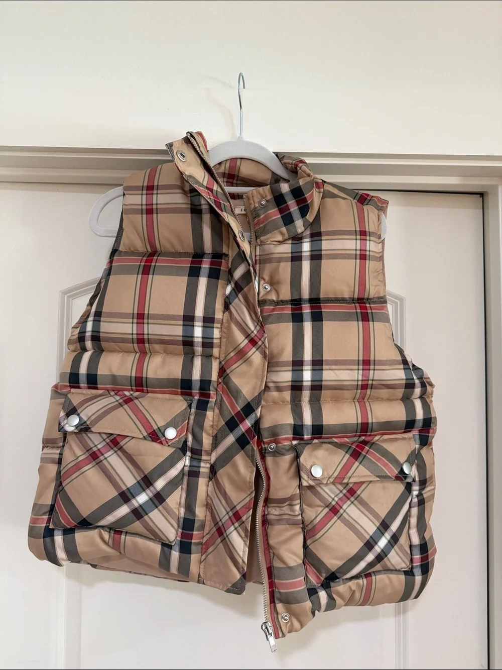 Women’s Plaid Puffer Vest in Beige